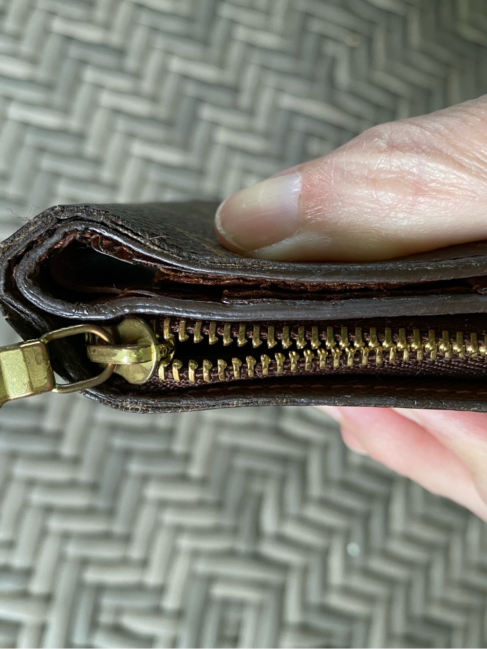 Vintage 2007 Louis Vuitton Compact  Brown Monogram Snap Bifold Wallet - Picture 5 of 16